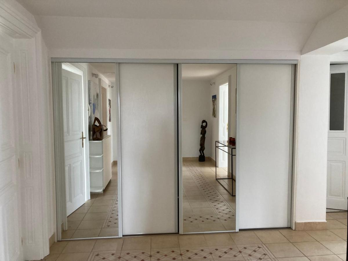 Vynimocny Apartman V Staromestskej Vile S Vyhladom Na Hrad Bratislava Buitenkant foto