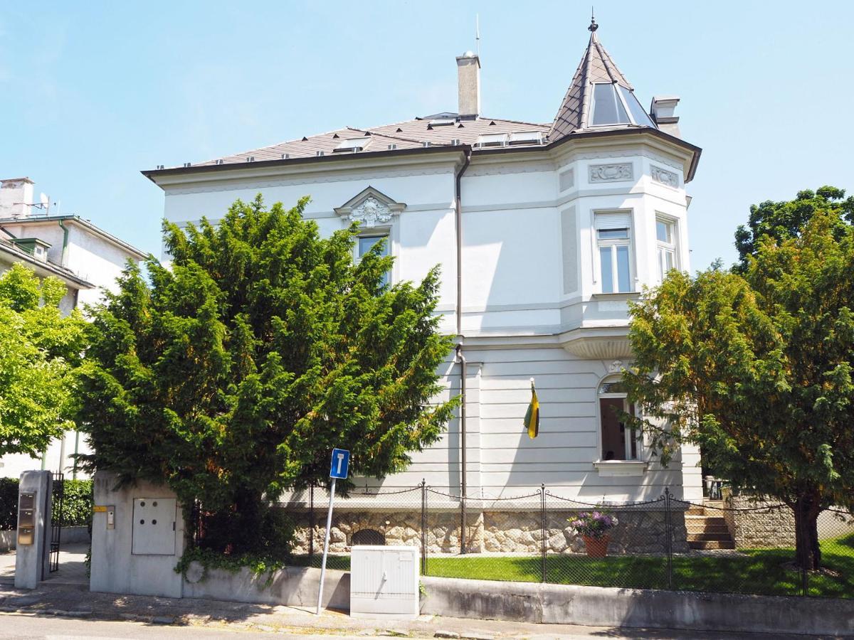 Vynimocny Apartman V Staromestskej Vile S Vyhladom Na Hrad Bratislava Buitenkant foto